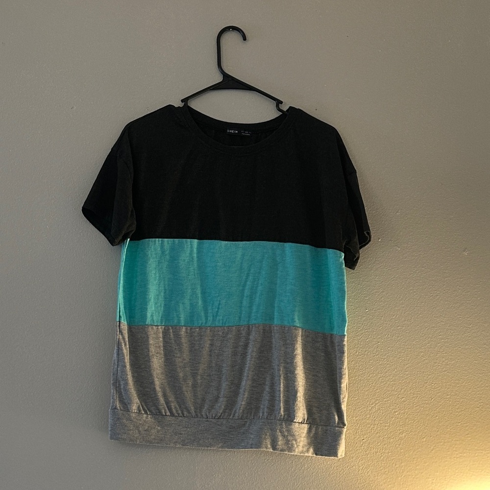 Color block t-shirt